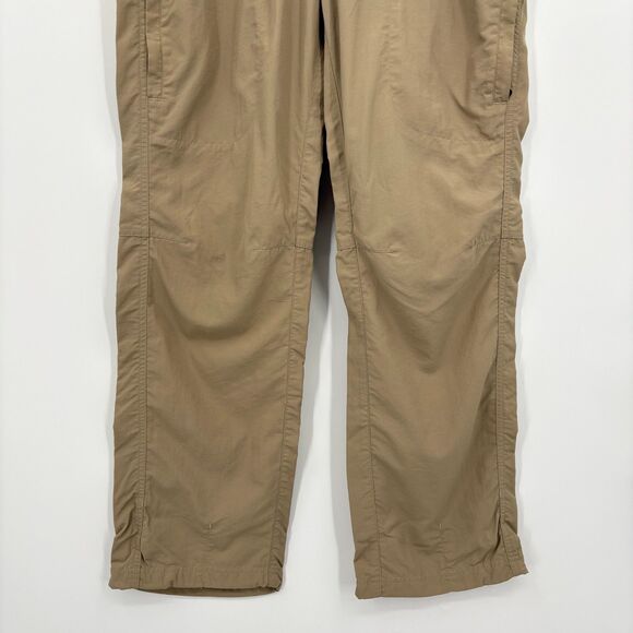 LL Bean Women's Insect Shield Tan Hiking pants, Sz 8, Gorpcore Zip Pockets Camp - Picture 4 of 9